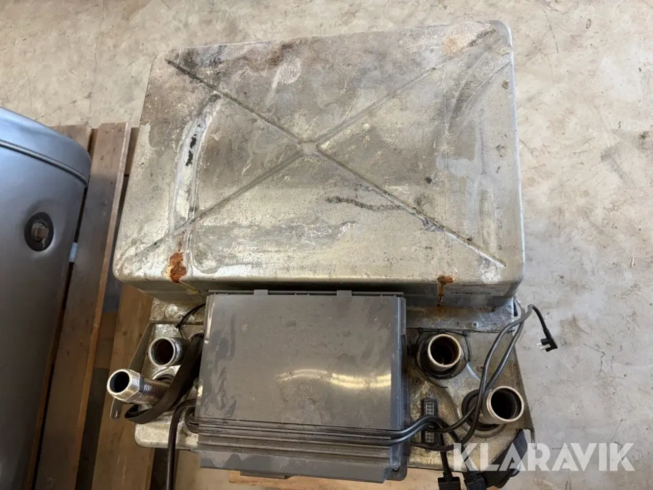 Billede 10 - Jordvarmeanlæg 6kW Vølund F1245-6 med varmtvandsbeholder