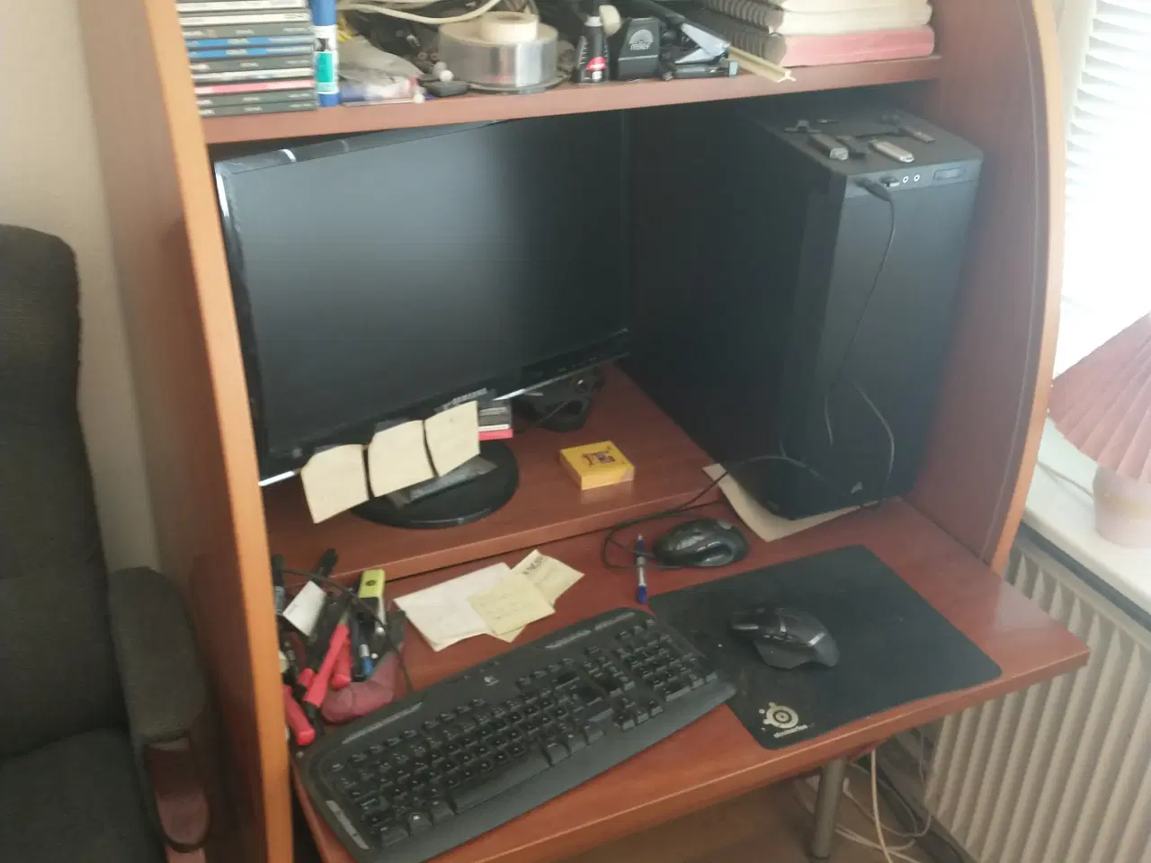 Billede 1 - Computer skab sælges.