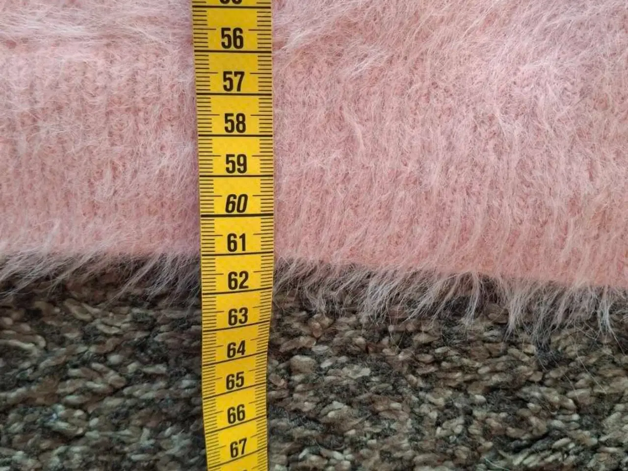 Billede 5 - Fluffy lyserød sweater str.Large