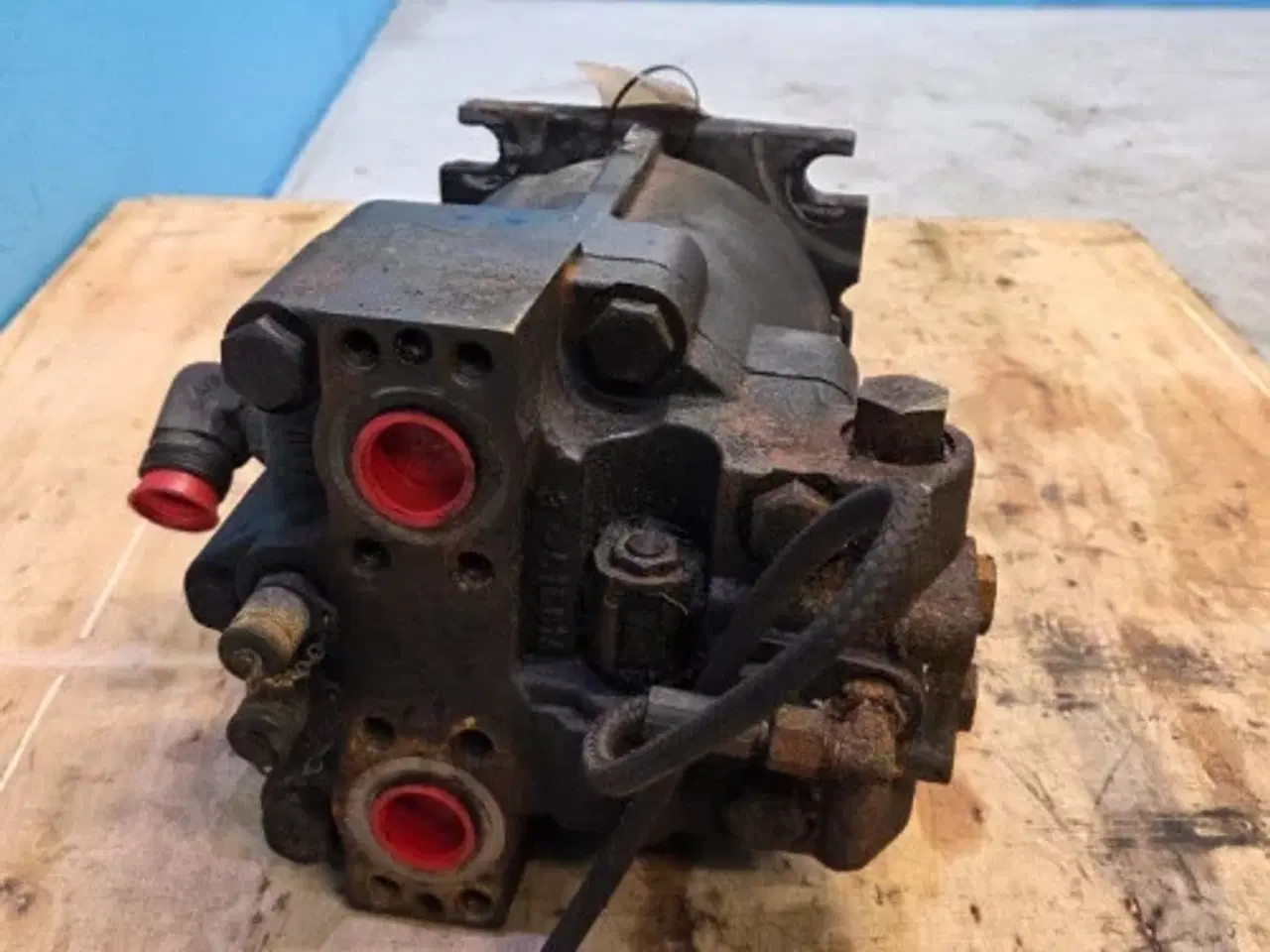 Billede 3 - New Holland CR9.90 Hydrostatmotor 84819681