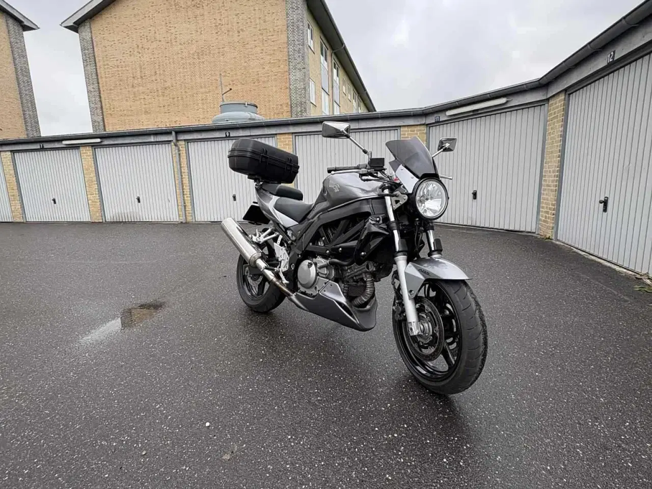 Billede 1 - Topboks + plade suzuki sv 650