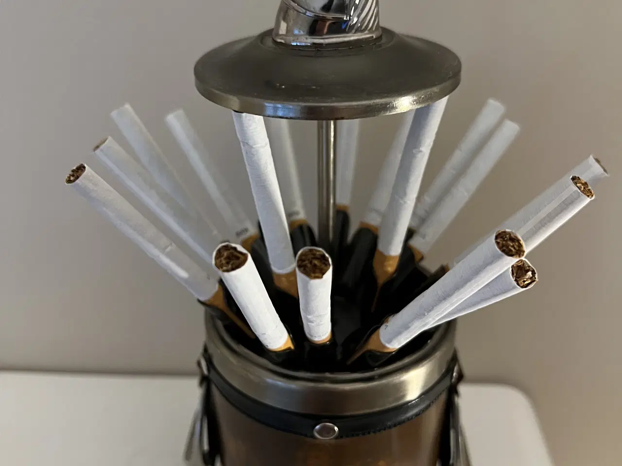 Billede 5 - Flot mekanisk cigaretholder fra 60’erne 