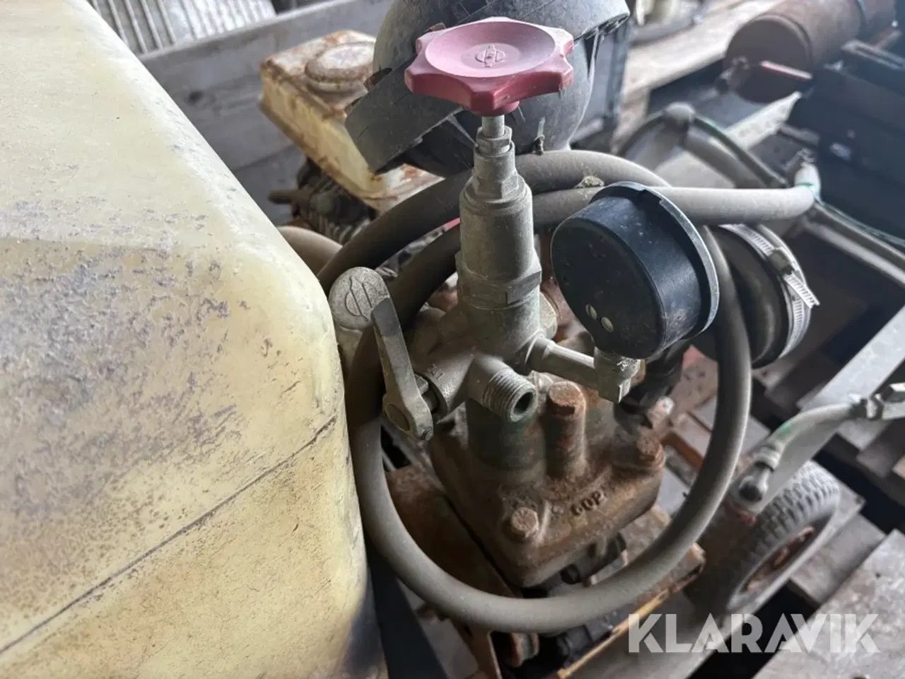 Billede 11 - Benzindrevet Marksprøjte 100 Liter 1 styk