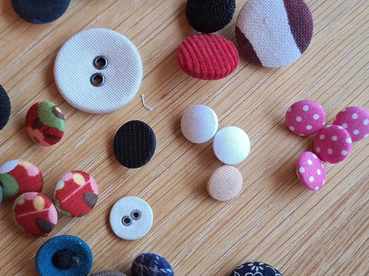 Billede 4 - Assorterede knapper 