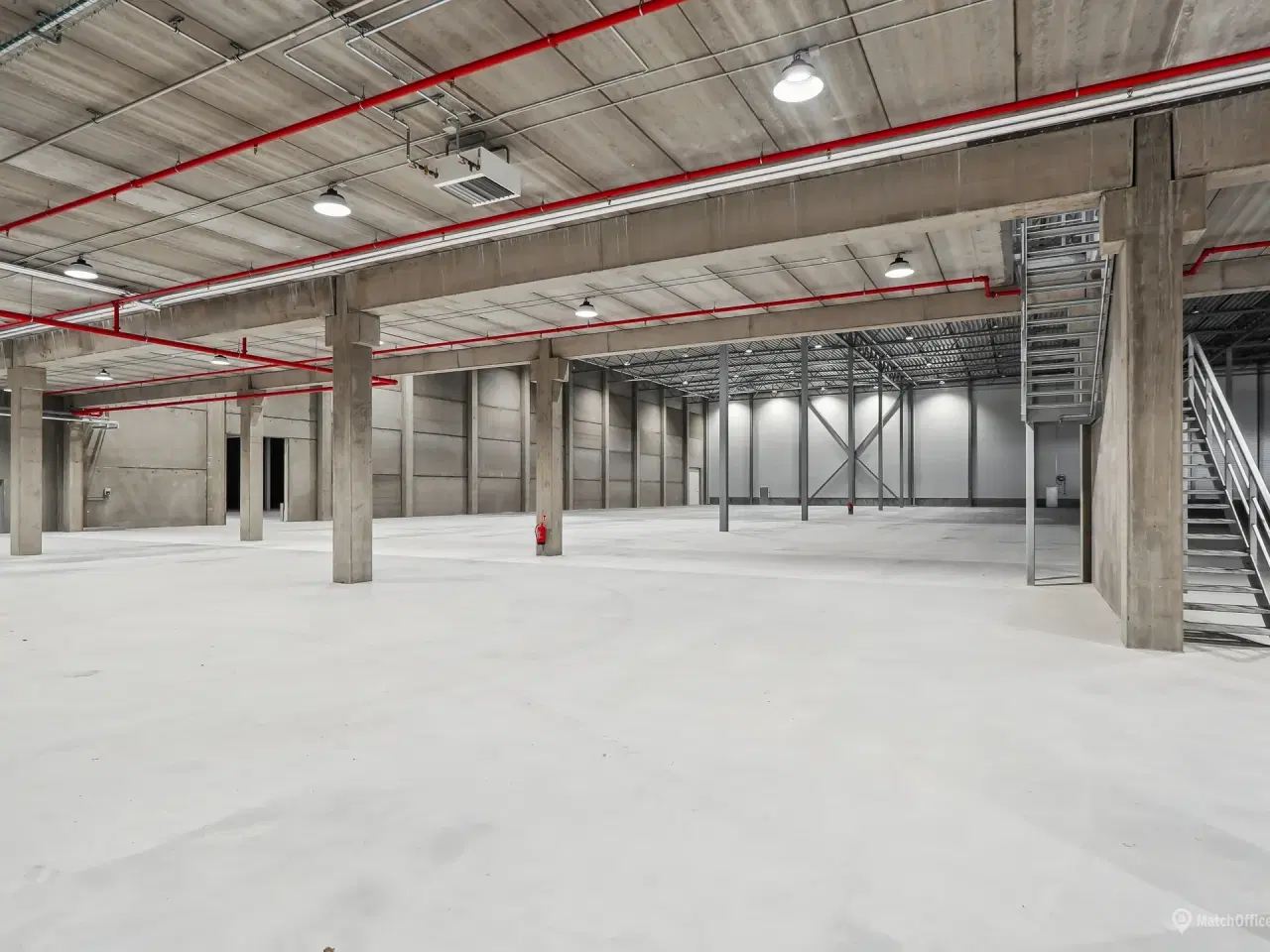 Billede 1 - Unik mulighed for logistiklejemål kun 30 minutter fra det centrale København – konkurrencedygtig husleje og effektiv logistikplads.
