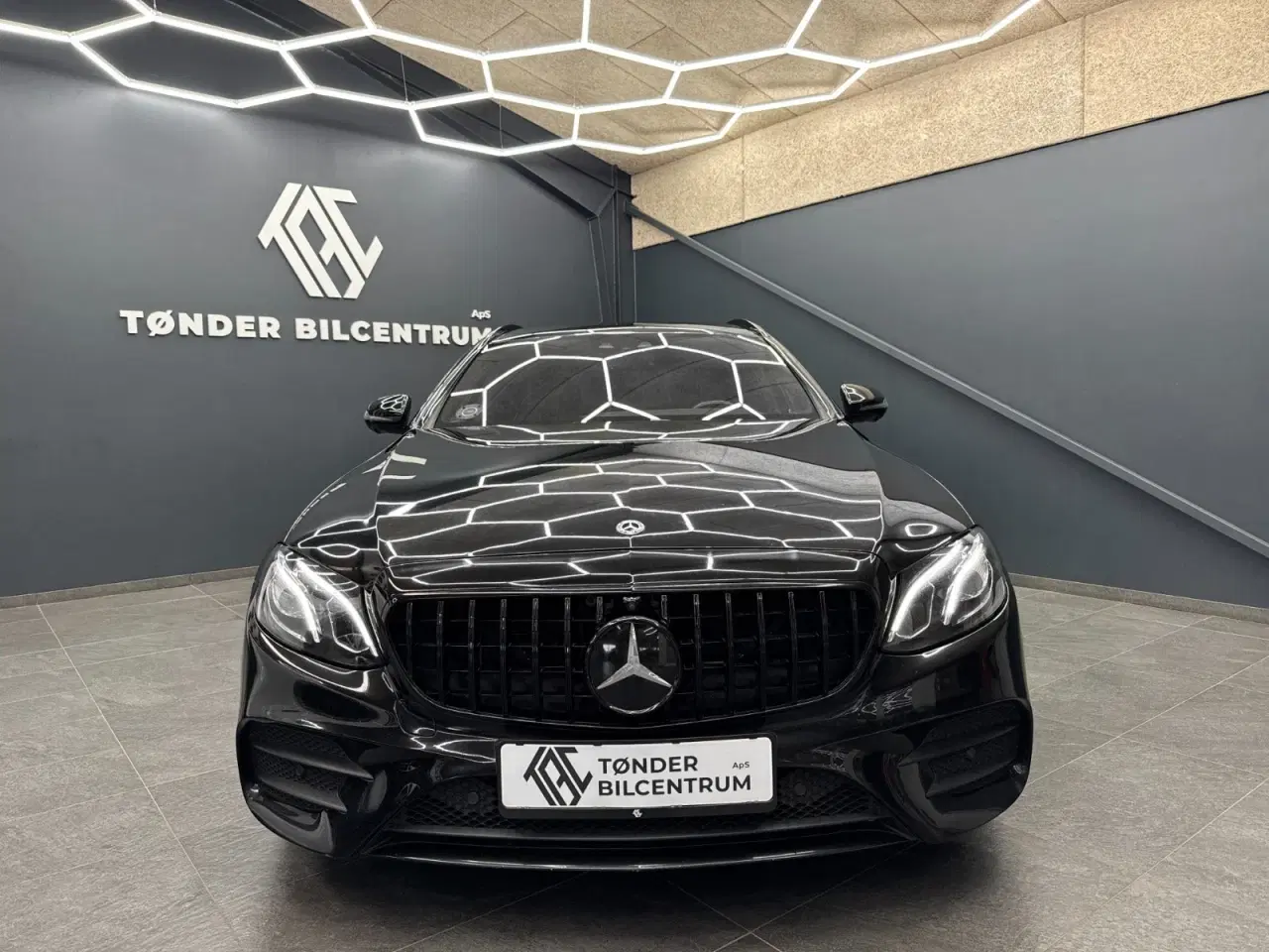 Billede 5 - Mercedes E220 d 2,0 AMG Line stc. aut.