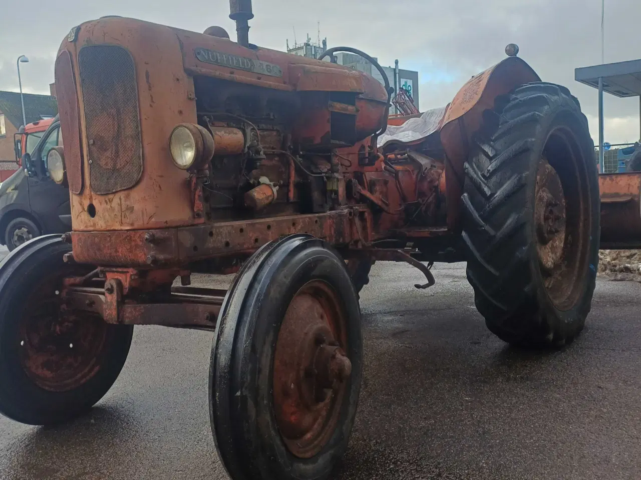 Billede 3 - Traktor med sneskraber 