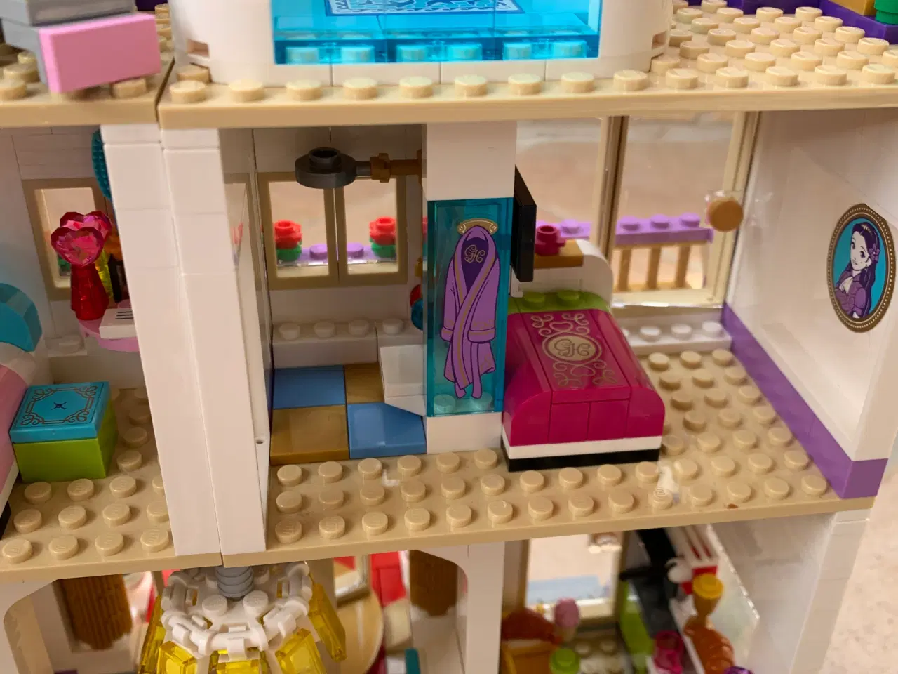 Billede 10 - Lego Friends 41101 Grand Hotel 