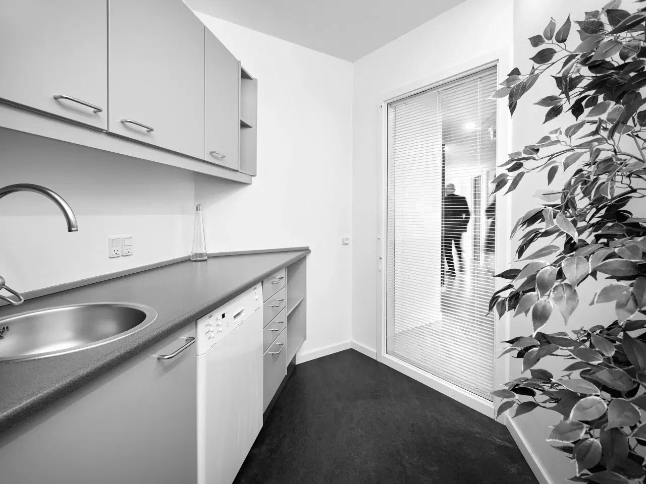 Billede 8 - Lej kontor i Brøndby