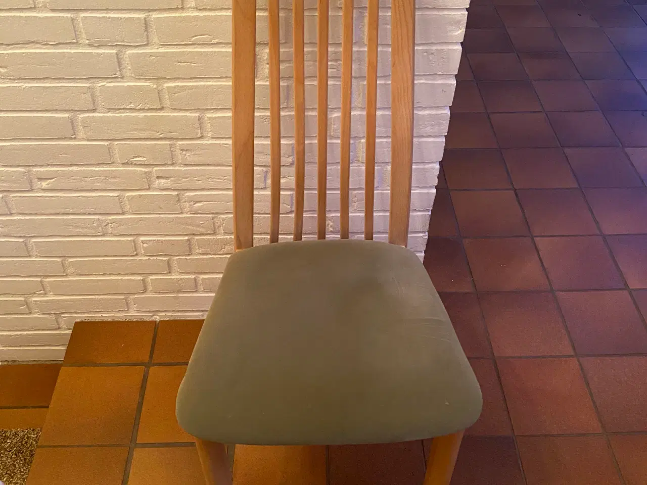 Billede 1 - Spisebords stole sæbebehandlet bøg.