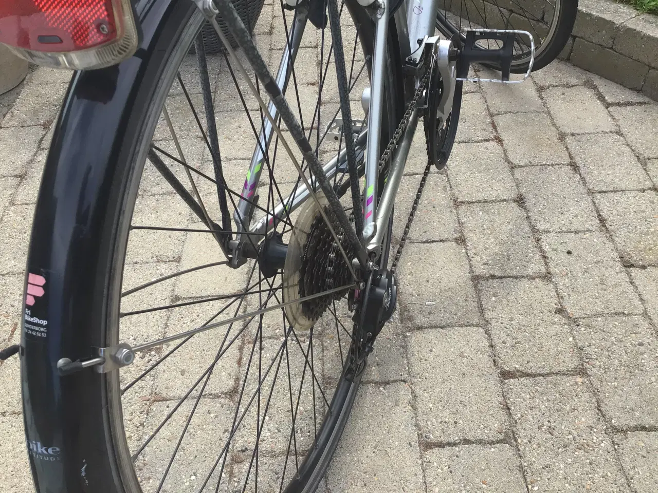Billede 3 - TREK Seven/4  Pigecykel