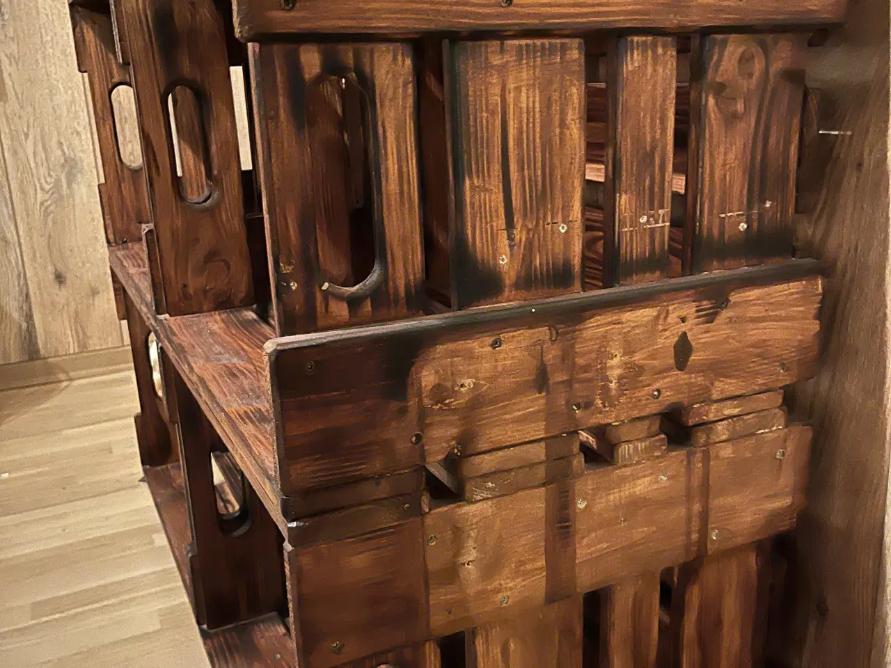 Billede 5 - Reol af trækasser