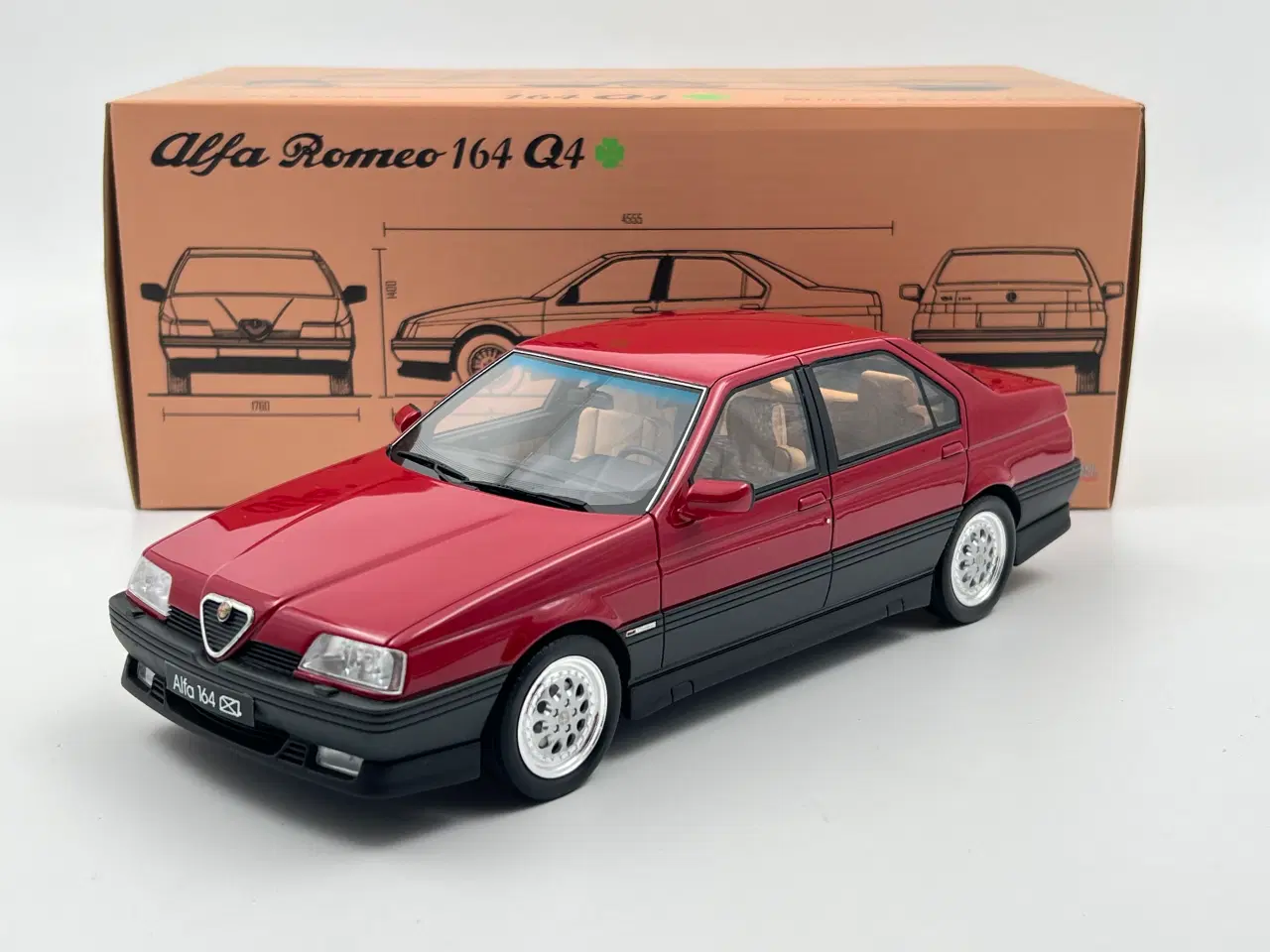 Billede 1 - 1993 Alfa Romeo 164 3.0 V6 Q4 1:18  Super sjælden 