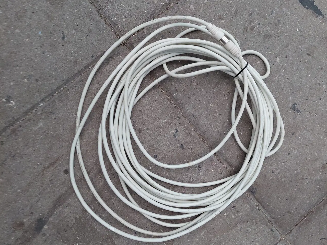 Billede 2 - Antennekabel, hvid - forskellige