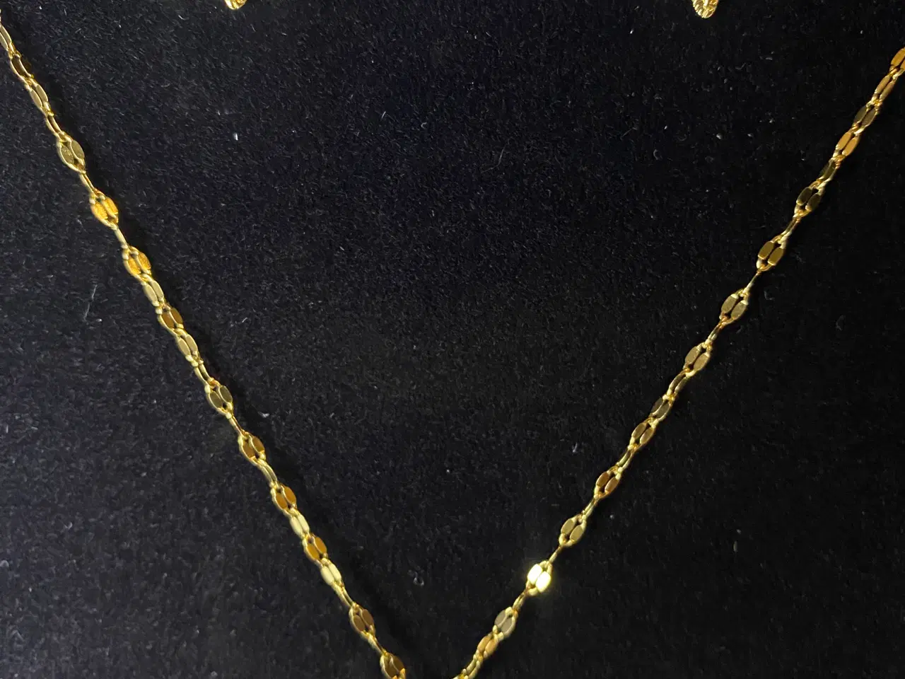 Billede 3 - Halskæde og øreringe sæt - 18K Guldbelagt