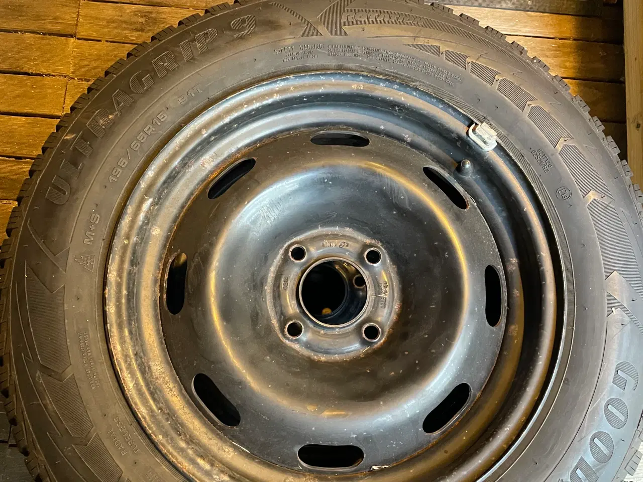 Billede 1 - Vinterdæk på fælge