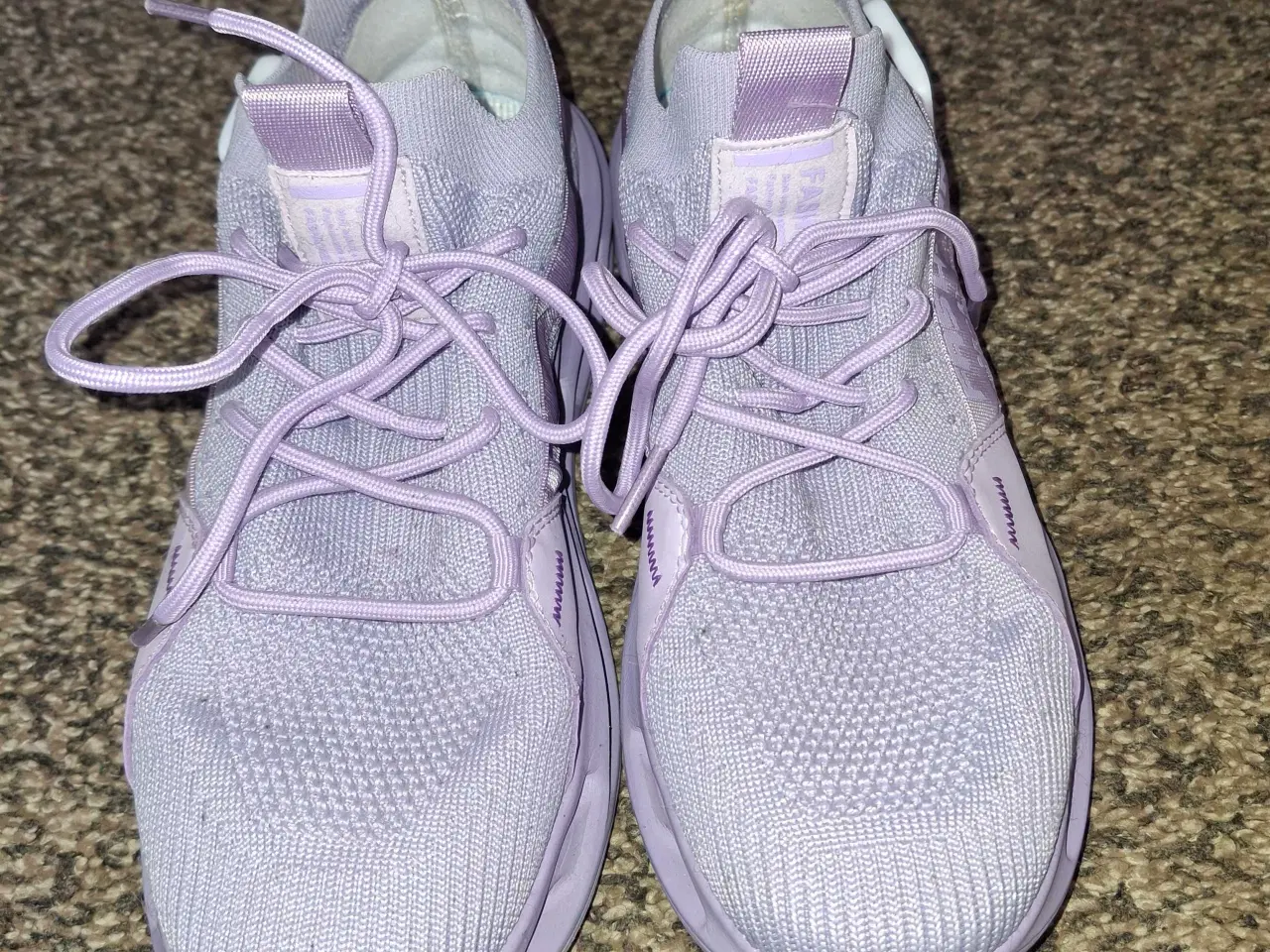 Billede 3 - Lyslilla Sneakers str.39