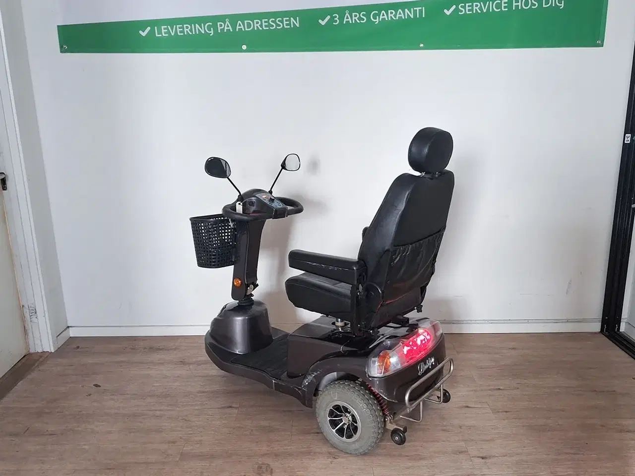 Billede 2 - LM-450 grå