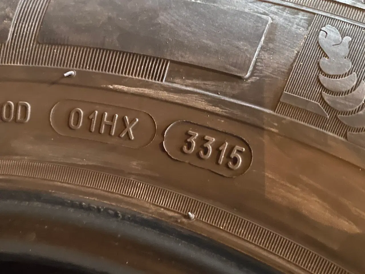 Billede 1 - Sommerdæk 215/65R16c