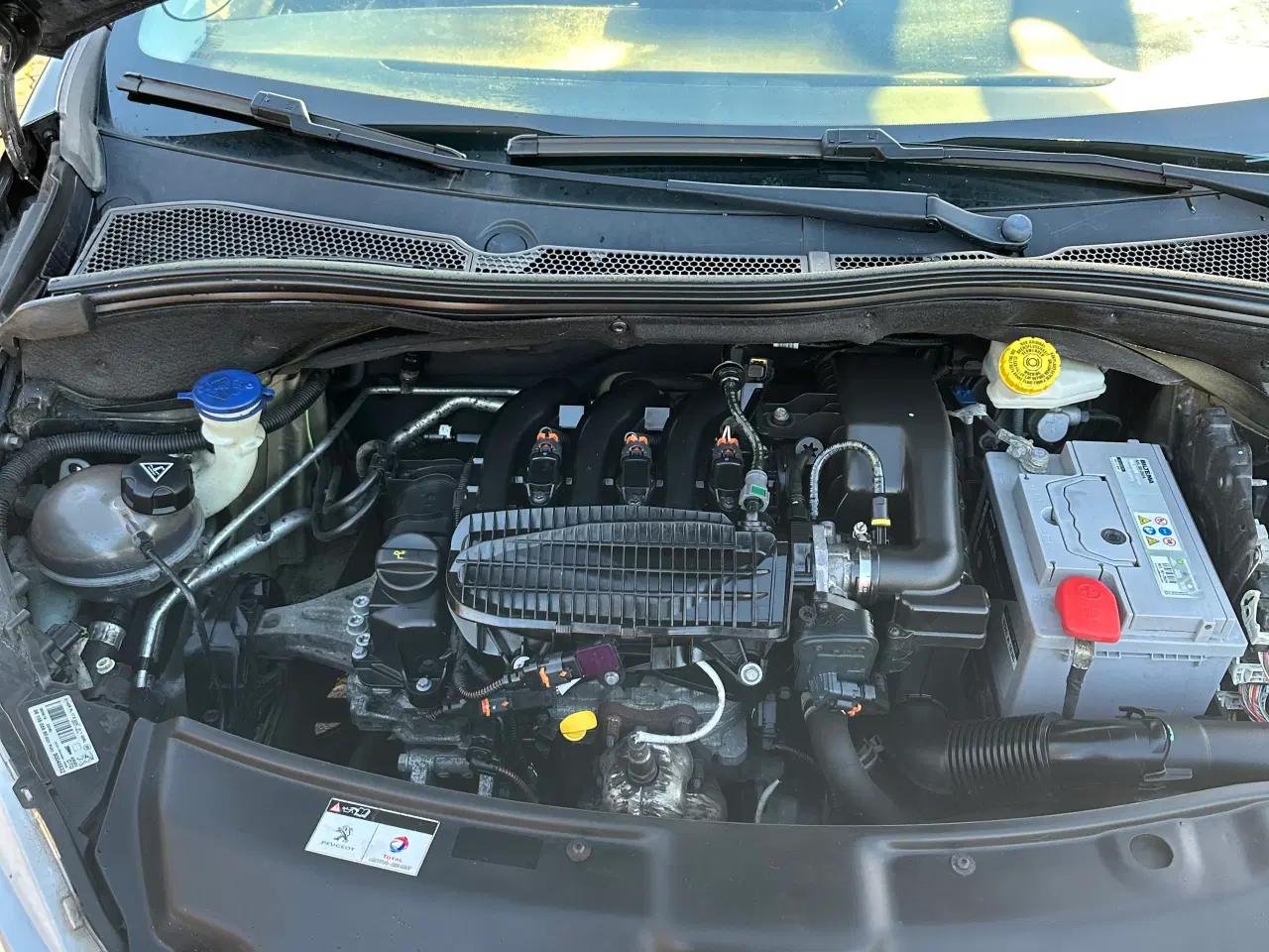 Billede 8 - Peugeot 208 nysynet + kun 113000 km!!