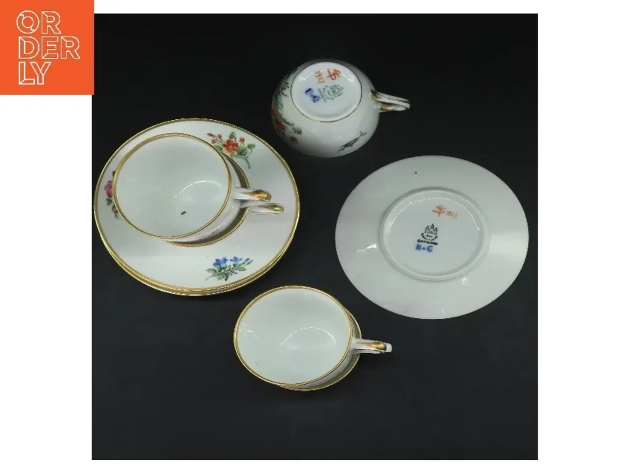 Billede 3 - Blomstret porcelænskop og underkop sæt fra B&G (str. 5 stk Ø 7,5 & 13,5 cm)