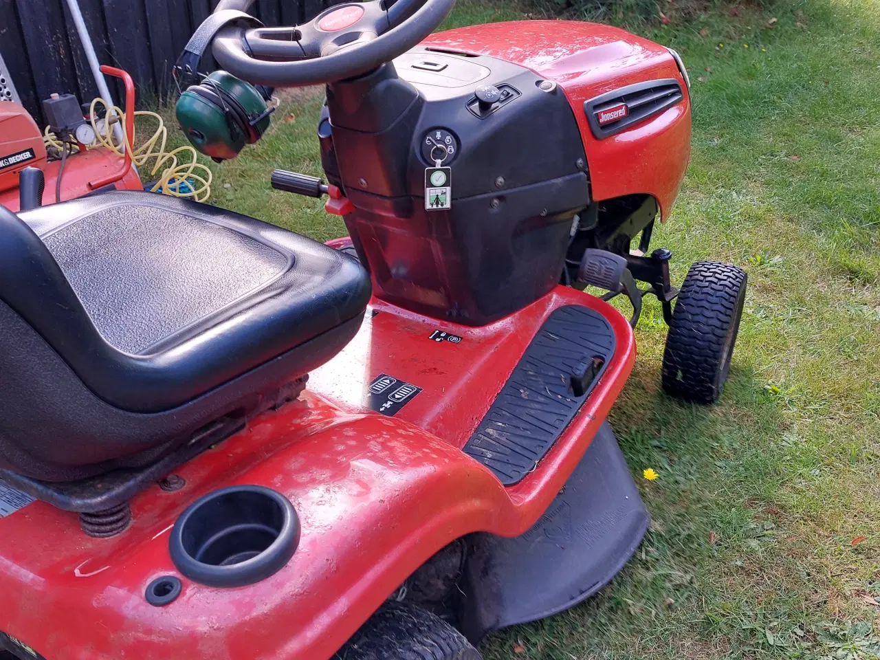 Billede 1 - Jonsered havetraktor, 50 timer