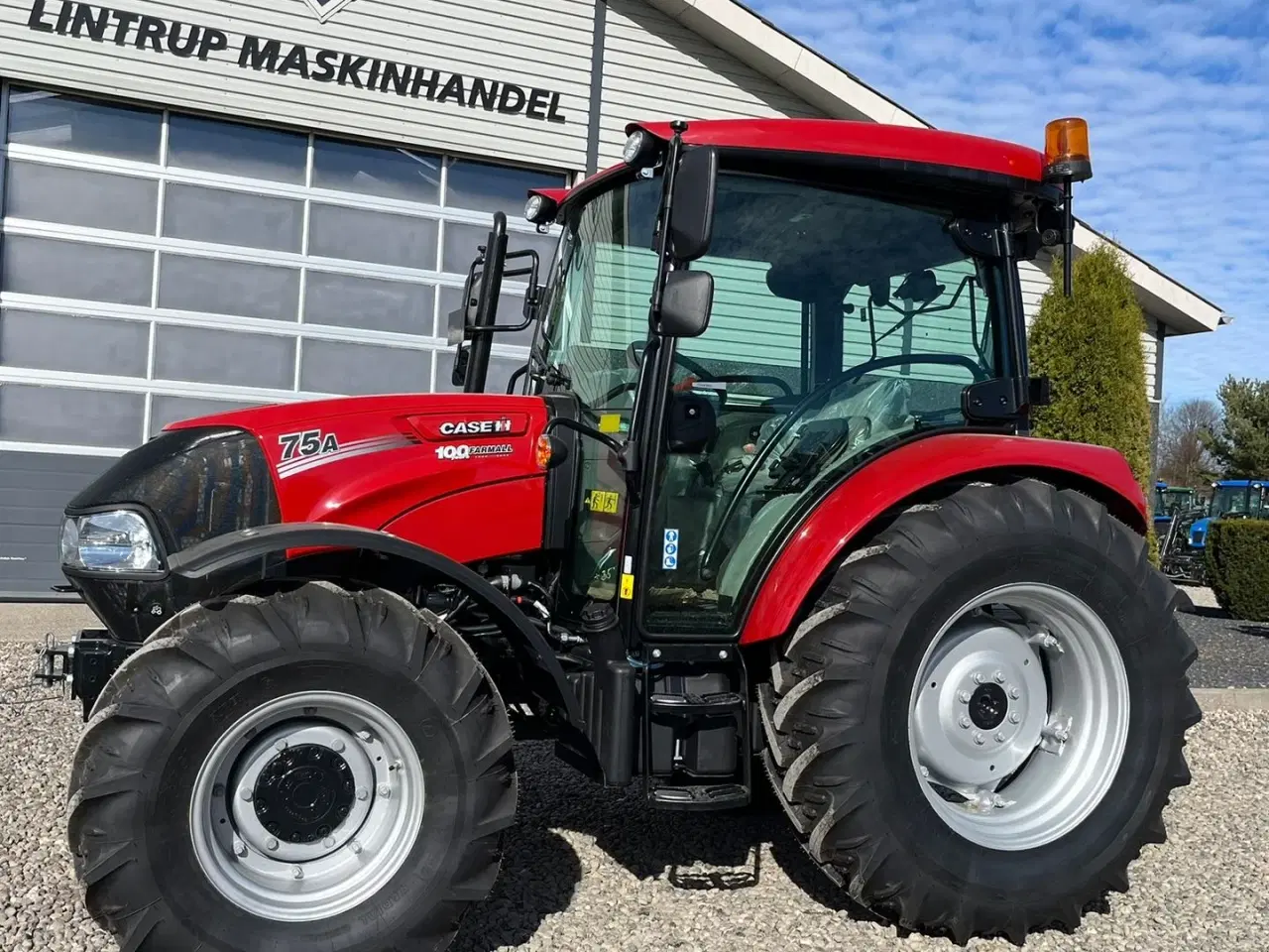 Billede 9 - Case IH Farmall 75 A Med Quicke frontlæsser med Euroskifte, 3die funktion og dæmper, samt og brede hjul.