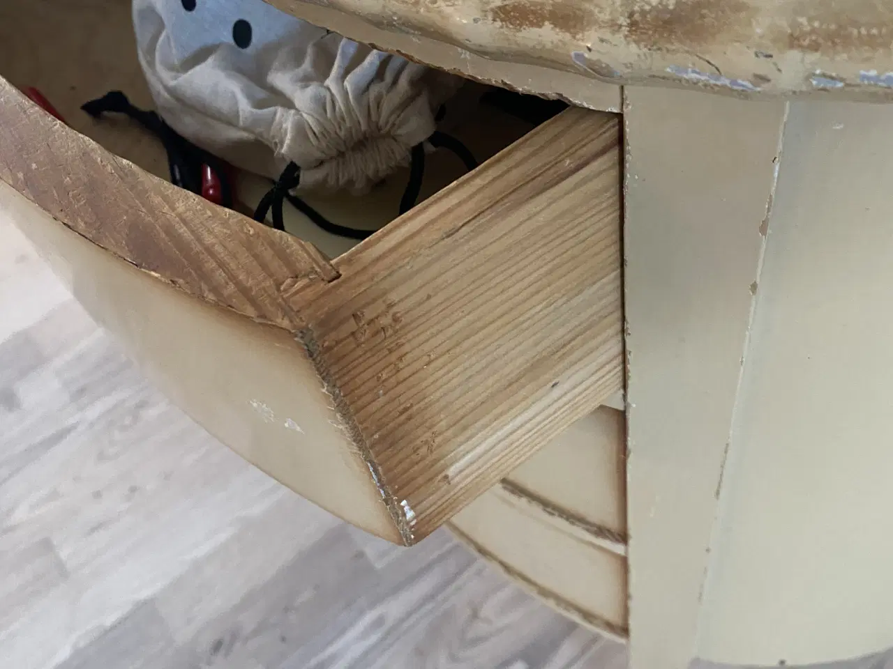 Billede 5 - Lille sød kommode 