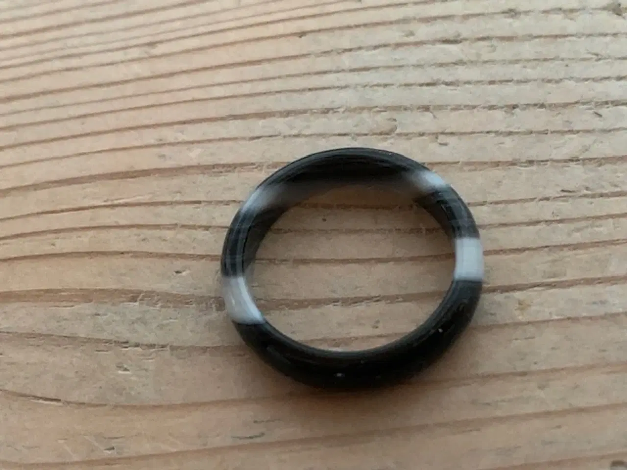 Billede 1 - Vintage ring i agat fra 1970'erne i fin stand