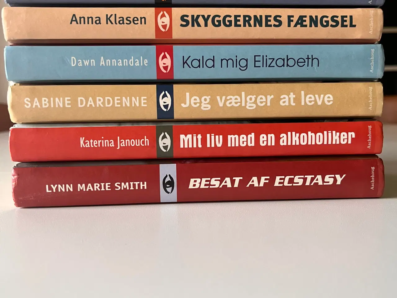 Billede 4 - Bøger