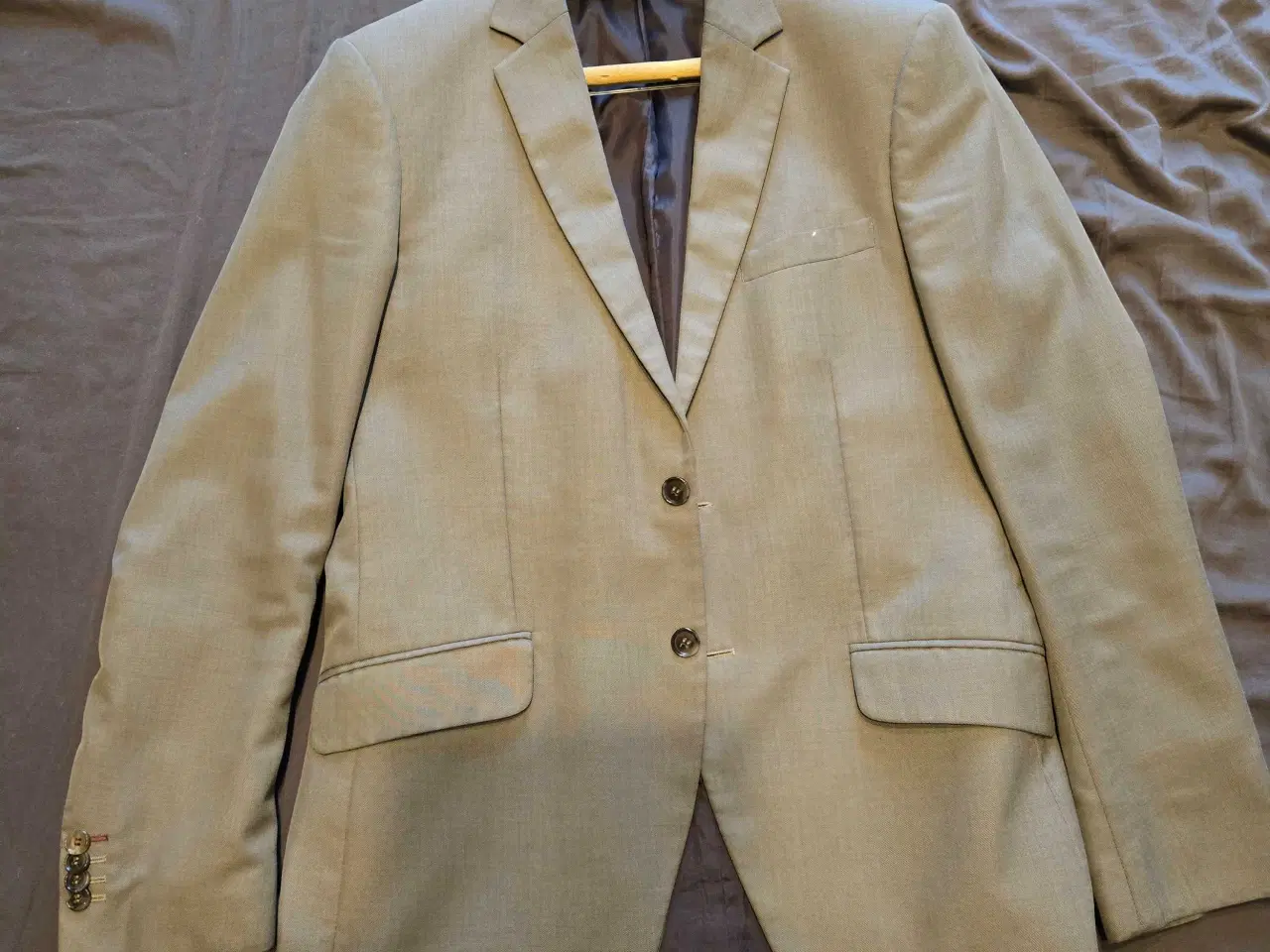 Billede 1 - Bertoni jakke i størrelse L i grå