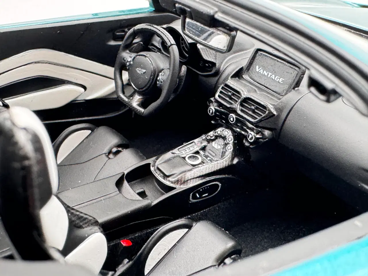 Billede 5 - 2022 Aston Martin V12 Vantage Roadster - 1:18