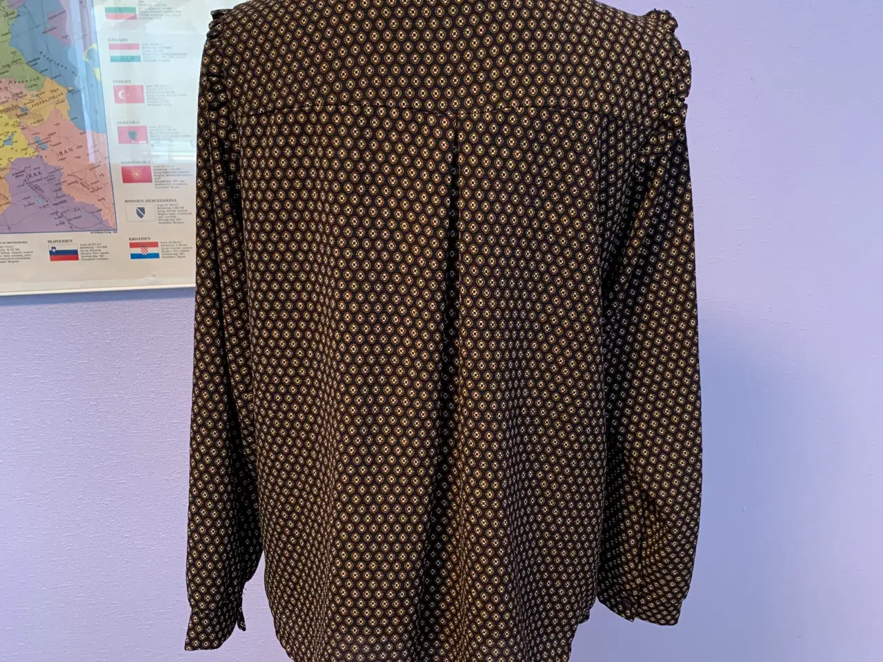 Billede 3 - Ukendt - bluse