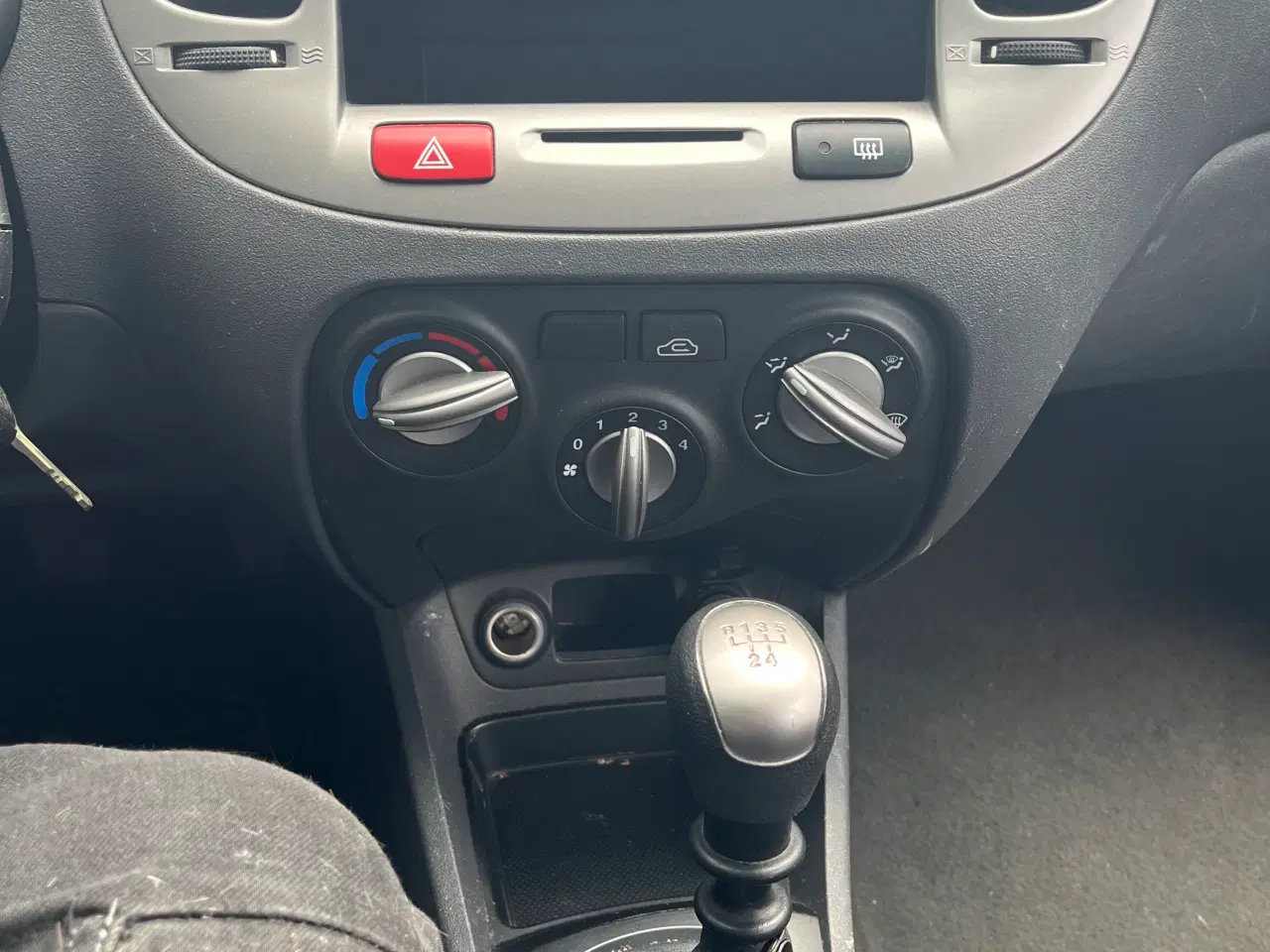 Billede 8 - Mormor fine Kia Rio skal væk nysynet 