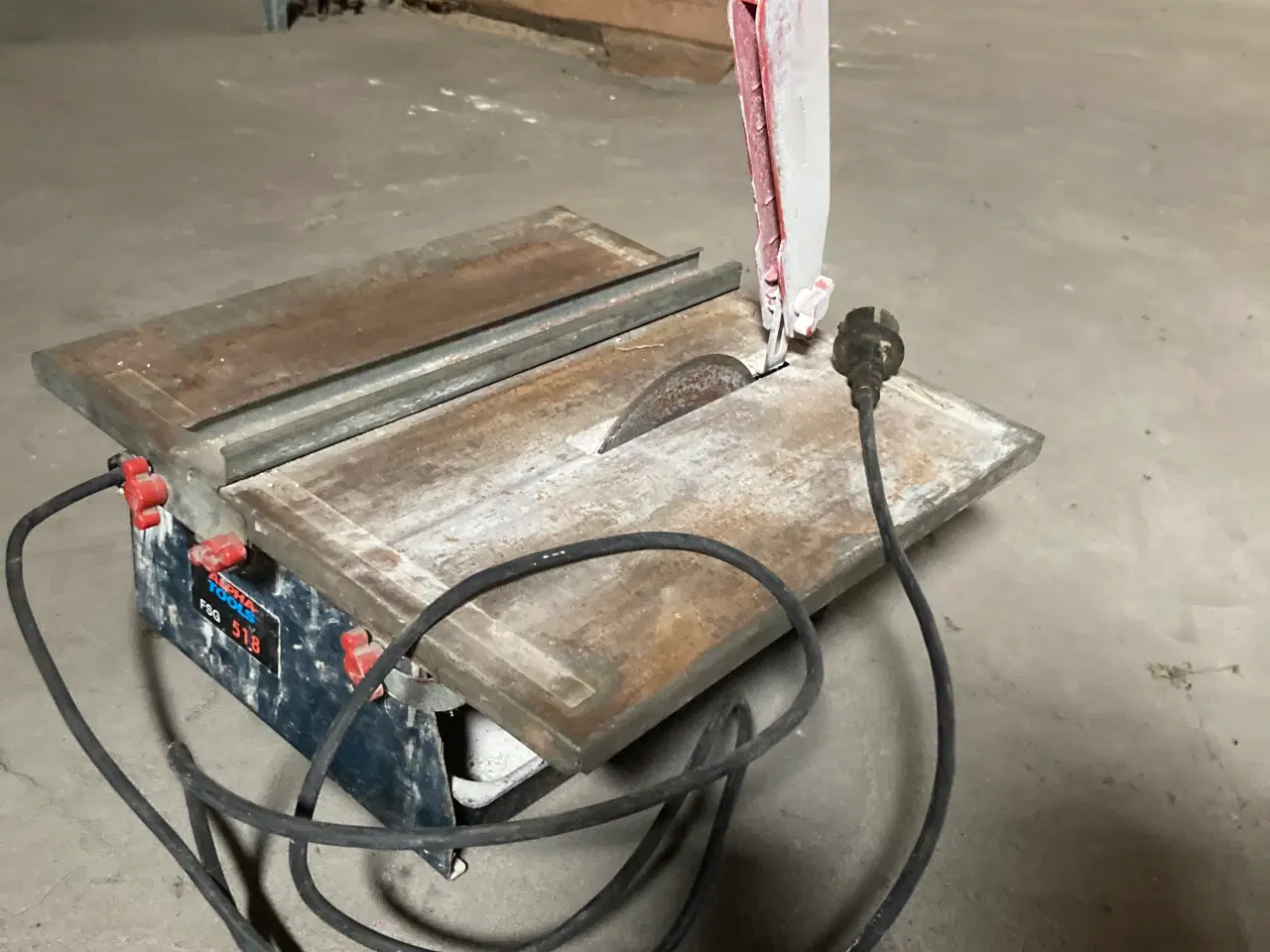 Billede 1 - Våd fliseskærer