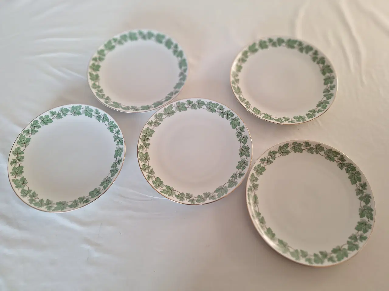 Billede 1 - Tallerkener