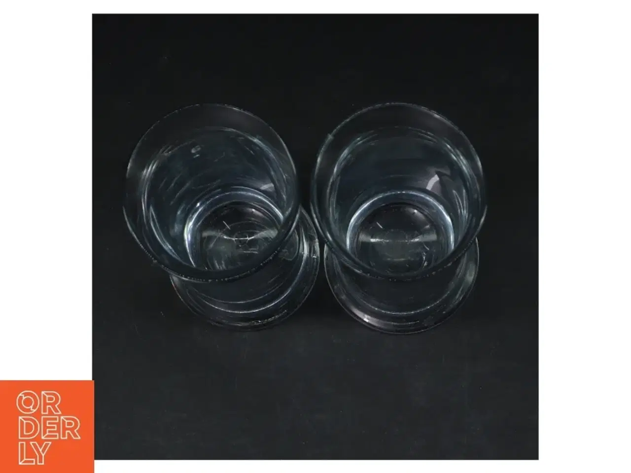 Billede 2 - Sæt af to klare drikkeglas (str. Ø. 7 cm. længde, 16 cm)