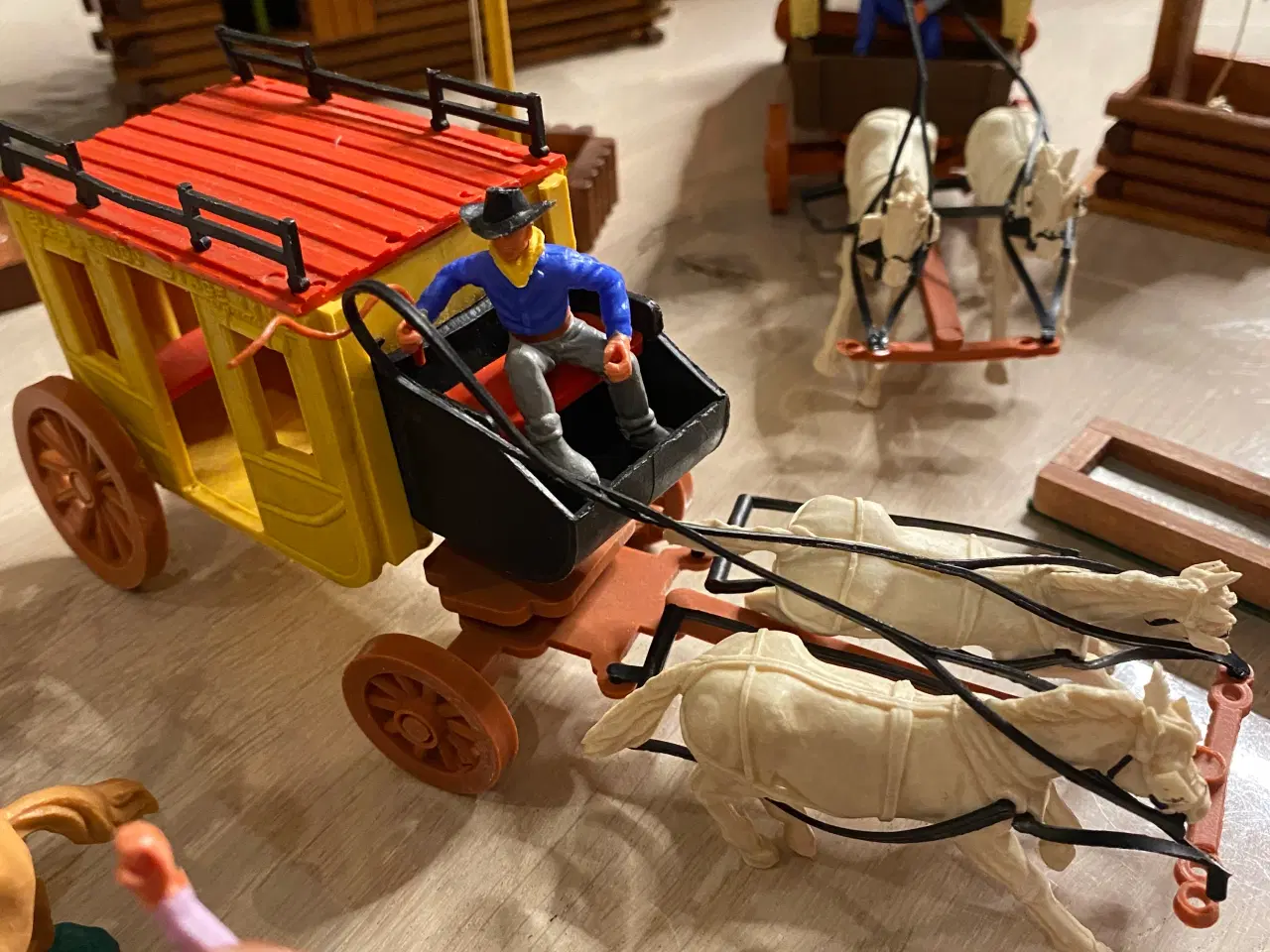 Billede 11 - Cowboy huse og soldater