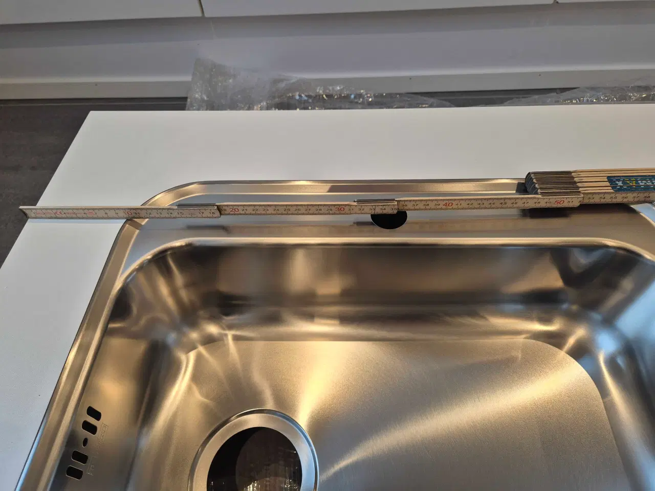 Billede 6 - Bordplade med nedlimet vask.