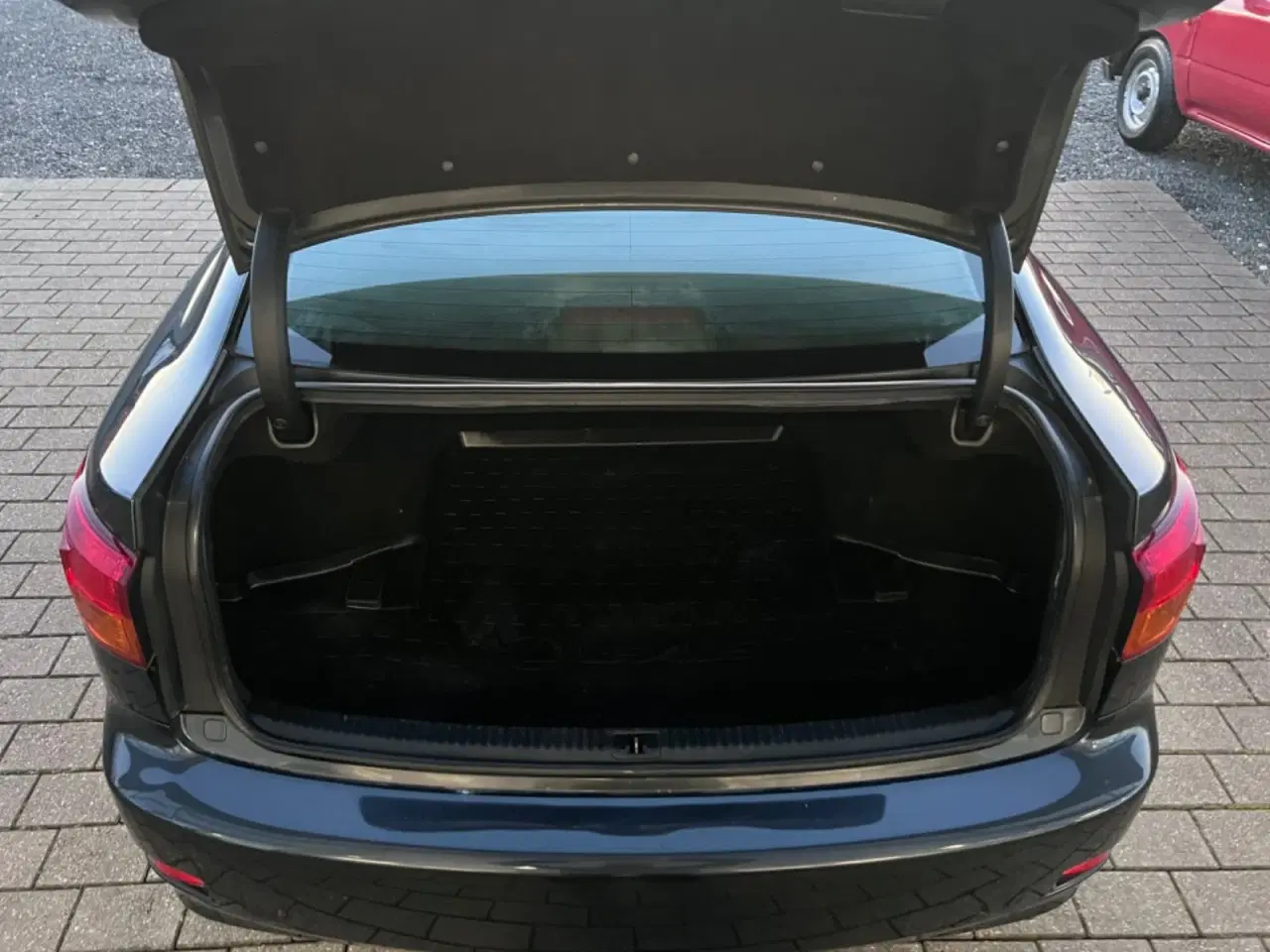 Billede 10 - Lexus IS220d 2,2 Komfort