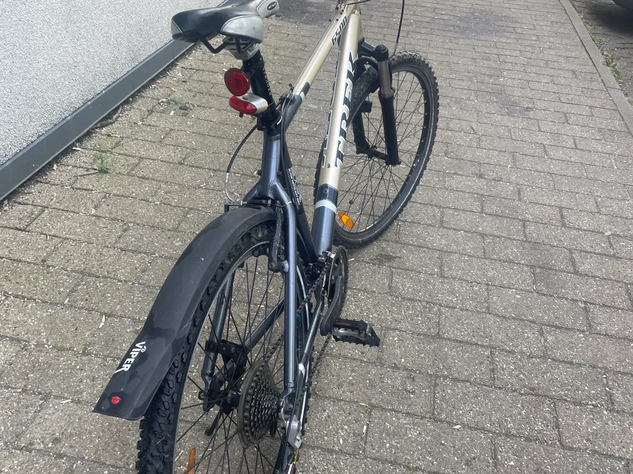 Billede 3 - mountainbike.Trek  26 tommer.     aluminum ,