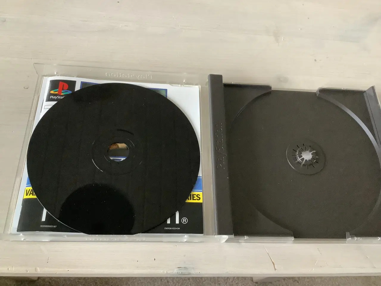 Billede 3 - Ps1 spil Warpath Jurassic Park 