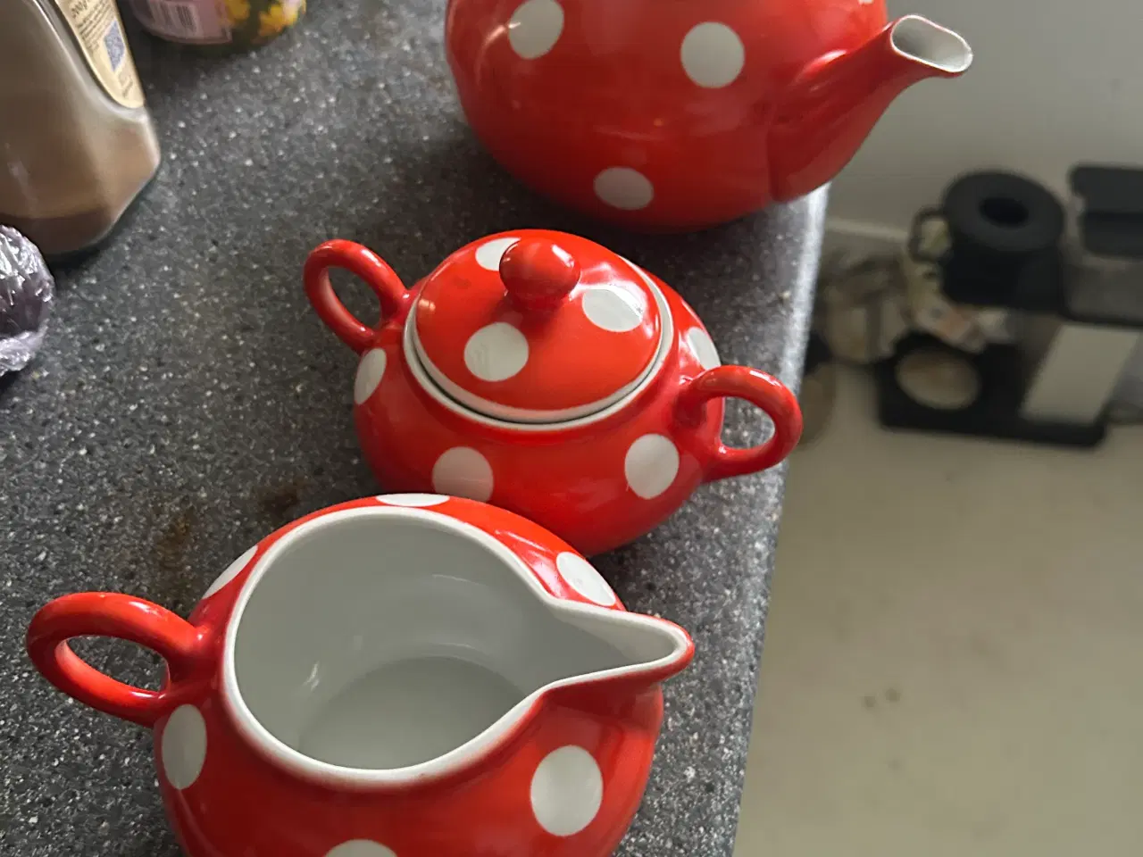 Billede 1 - Te/ kaffe sæt kande