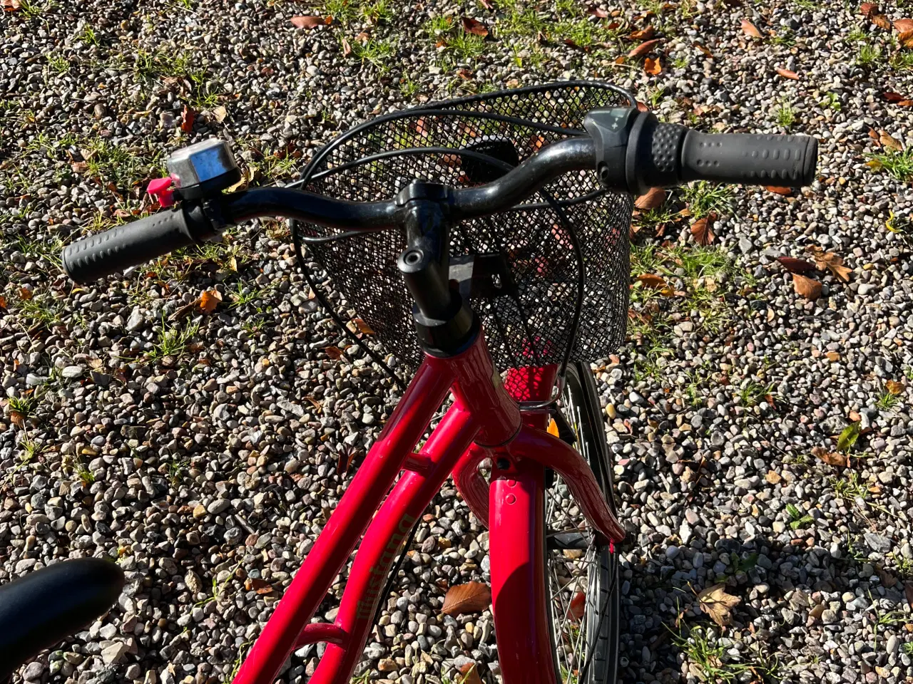 Billede 4 - Rød 20 tommer pigecykel