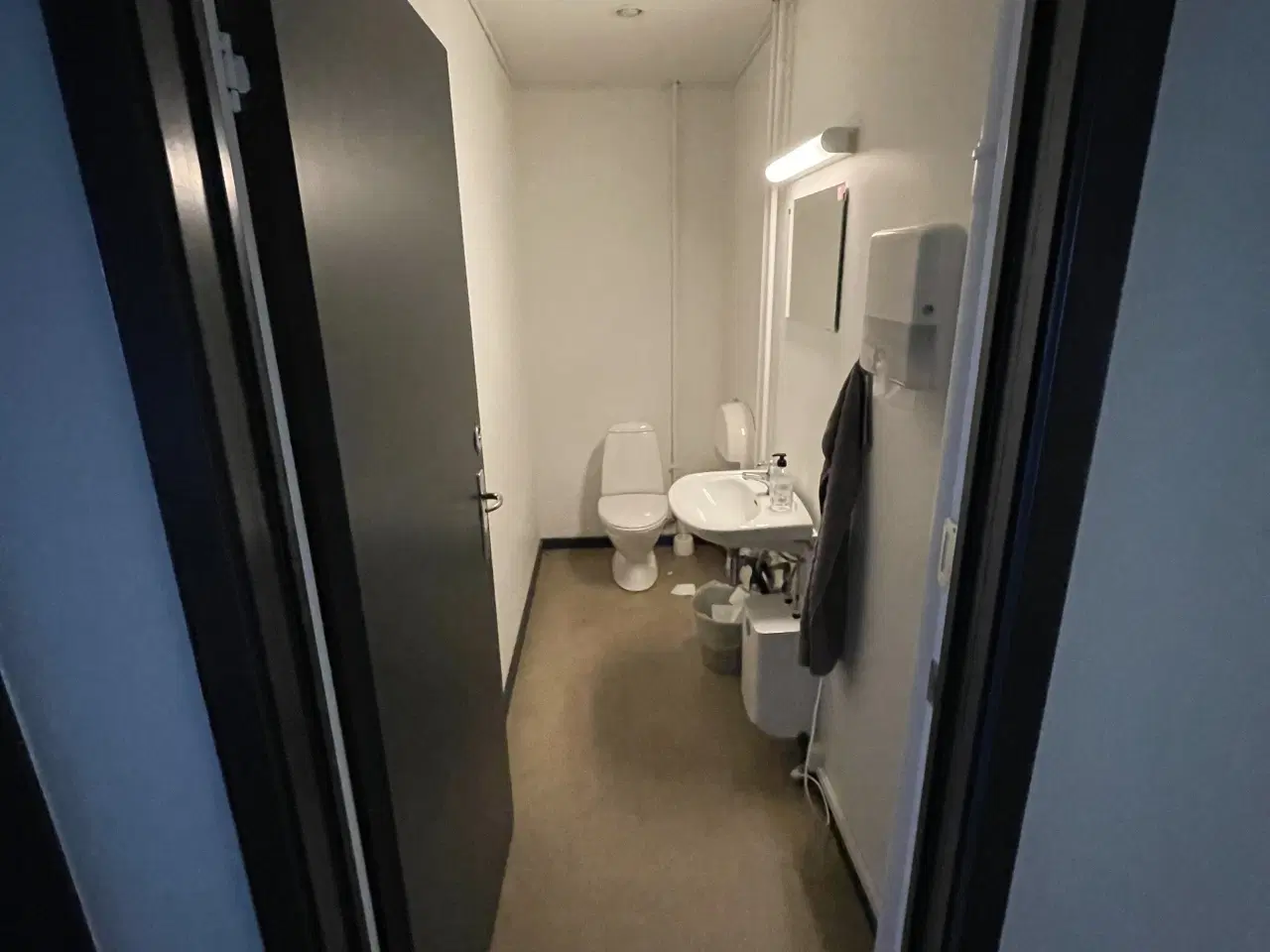 Billede 8 - 42 m2 kontorlokale med dejligt lysindfald