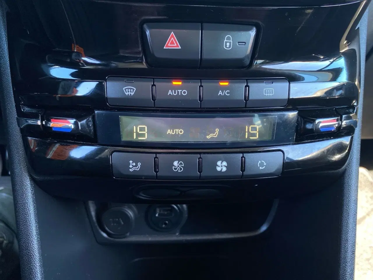 Billede 16 - Peugeot 208 1,2 VTi Allure 82HK 5d