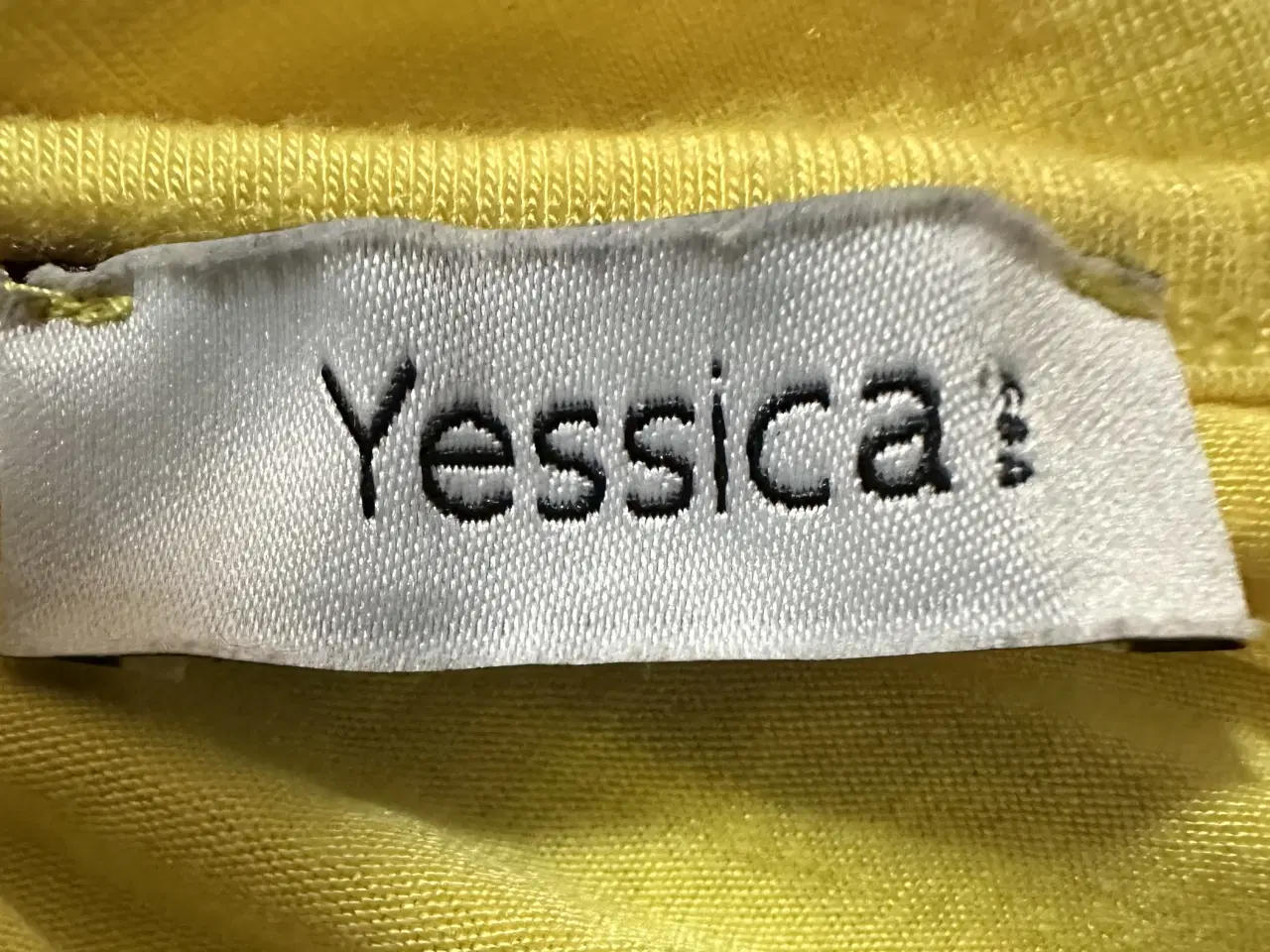 Billede 5 - Smuk top m frynser findes i gul og pink