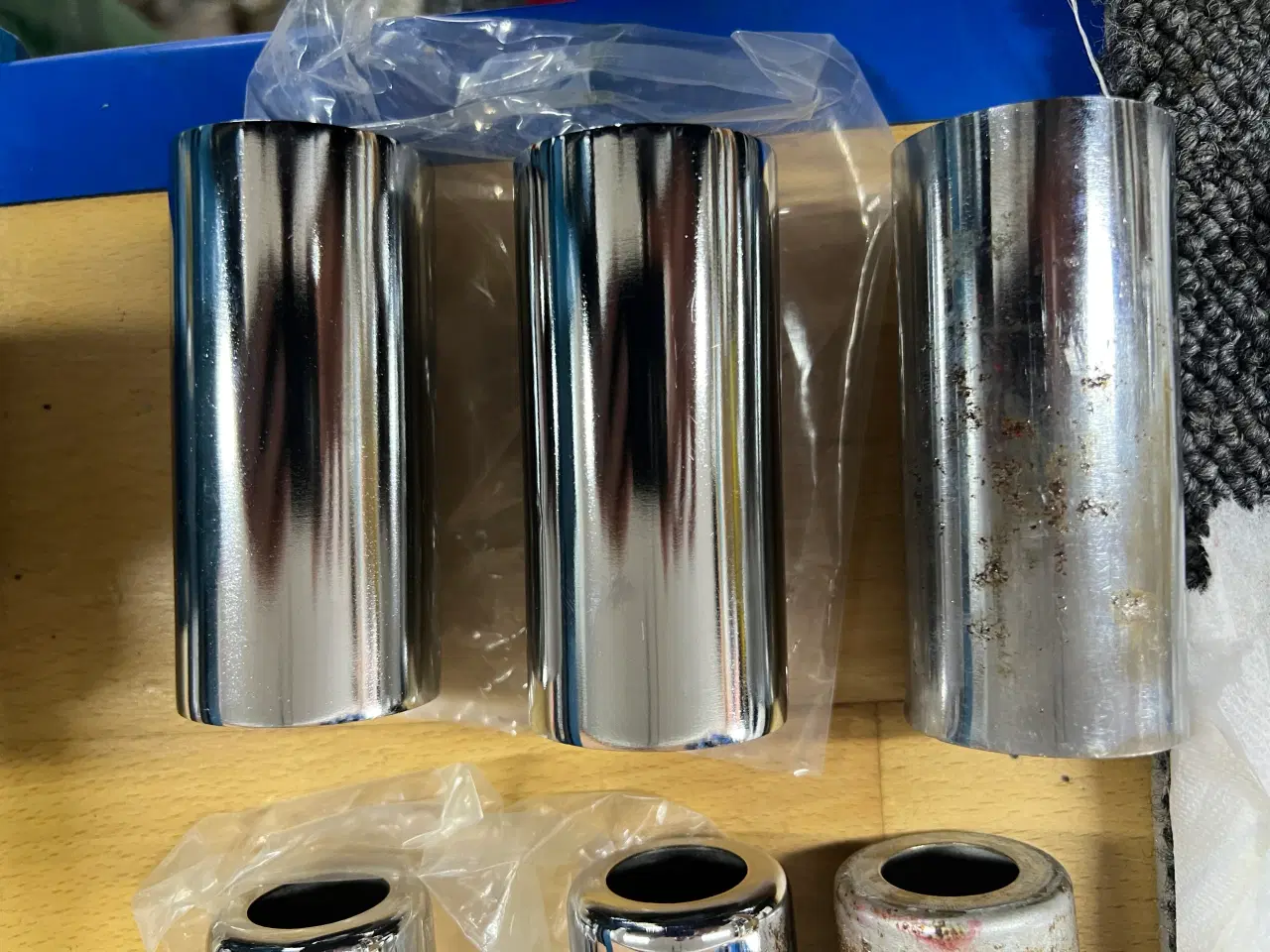 Billede 3 - Honda cd50 krom rør til forgaffel og bagstøddæmper