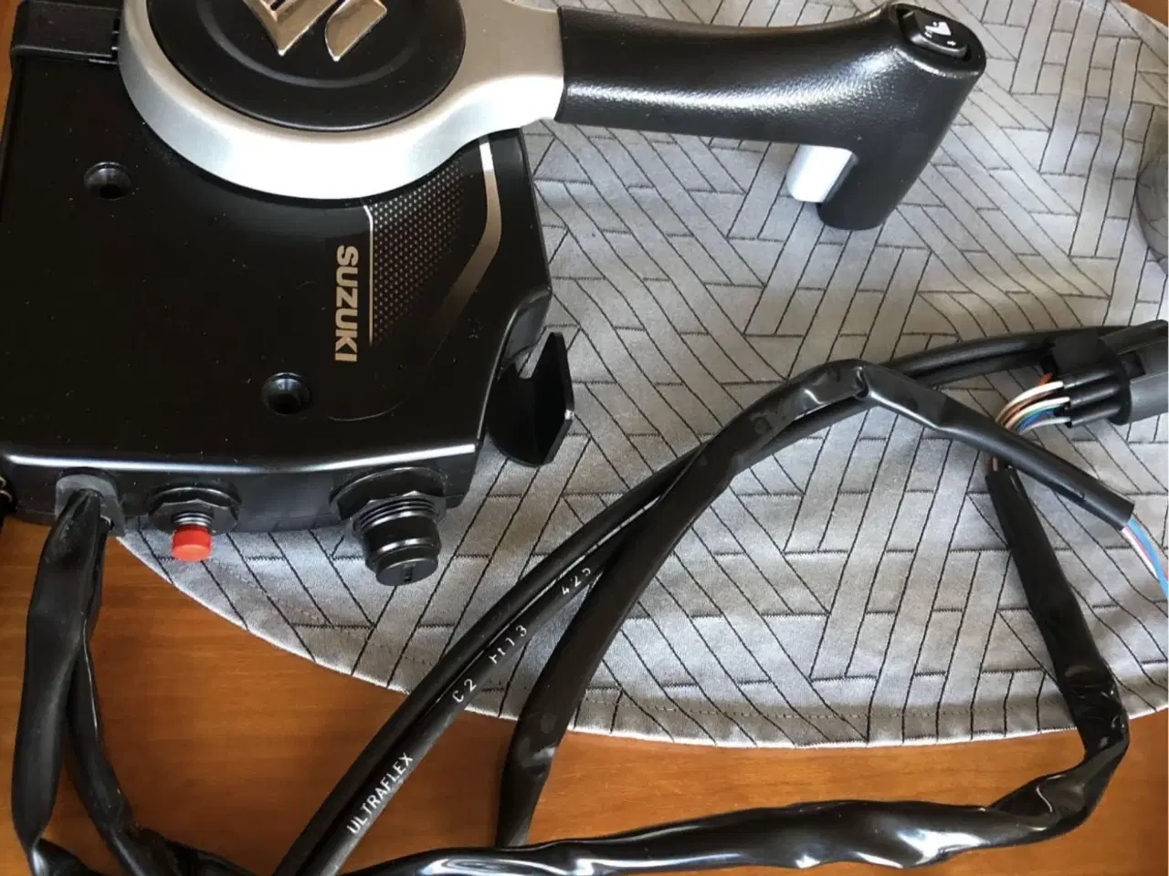 Billede 3 - 4 taks Suzukimotor på 175Hk