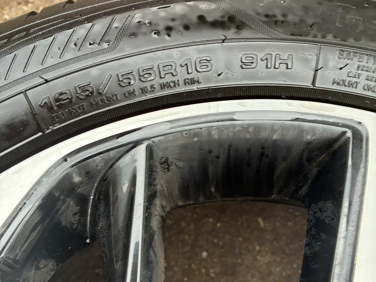 Billede 4 - Corsa Hjulsæt med helårsdæk